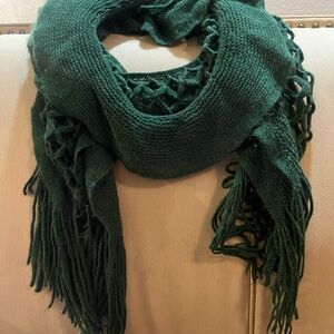 Elegant Green Knit Scarf